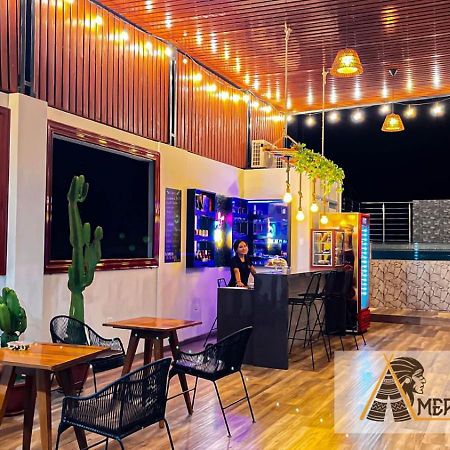 Hotel Americano Хаен Екстериор снимка